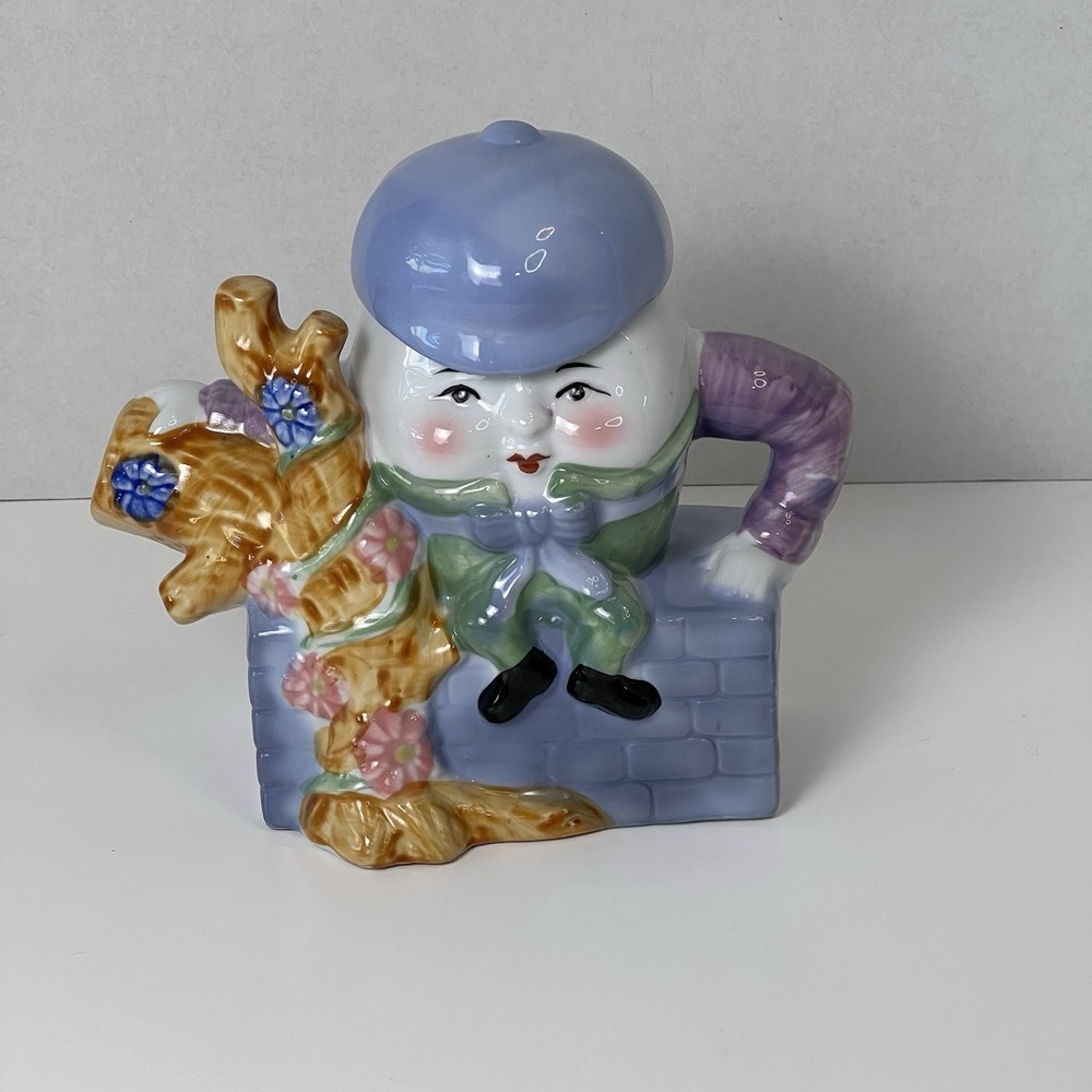 Vintage Feitx Humpy Dumpty Decorative ceramic 70's‎ fairytale tea pot